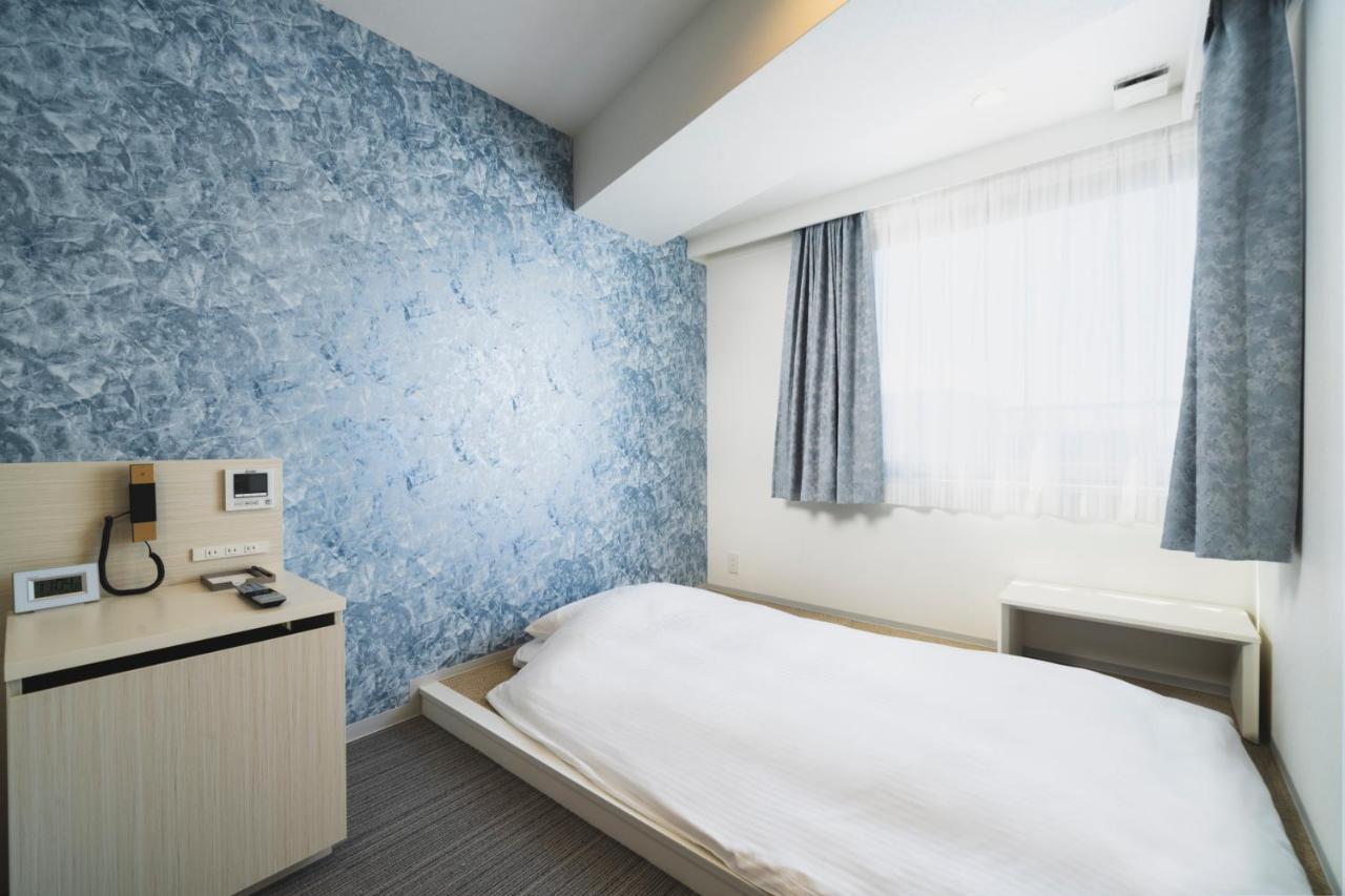 レンブラントスタイル那覇 3* 那覇市